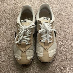 Nike Air Max pre day